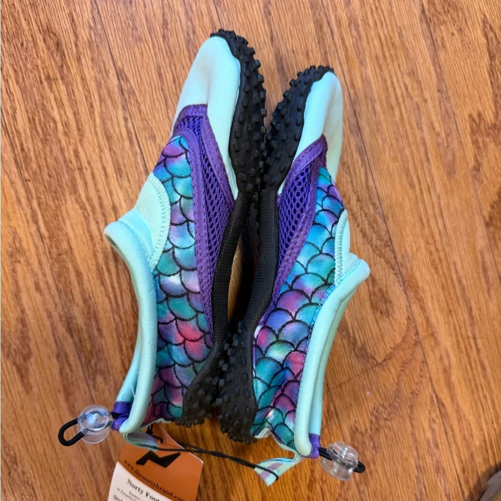 NWT Norty Kids Slip-On Water Shoes Purple Mermaid Size 1